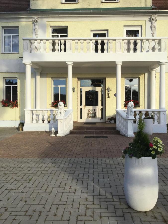 Gutshaus Darsikow Hotel Kültér fotó
