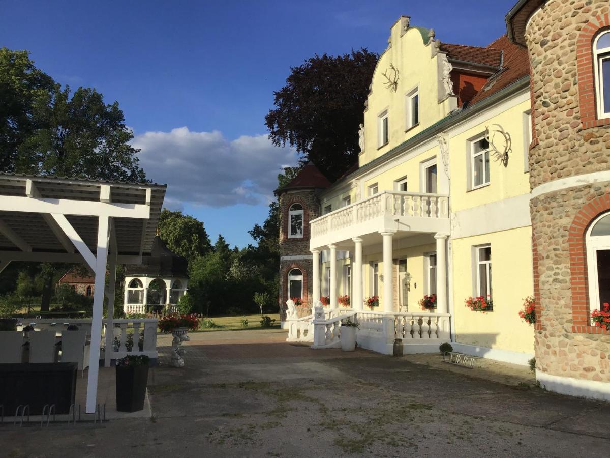 Gutshaus Darsikow Hotel Kültér fotó