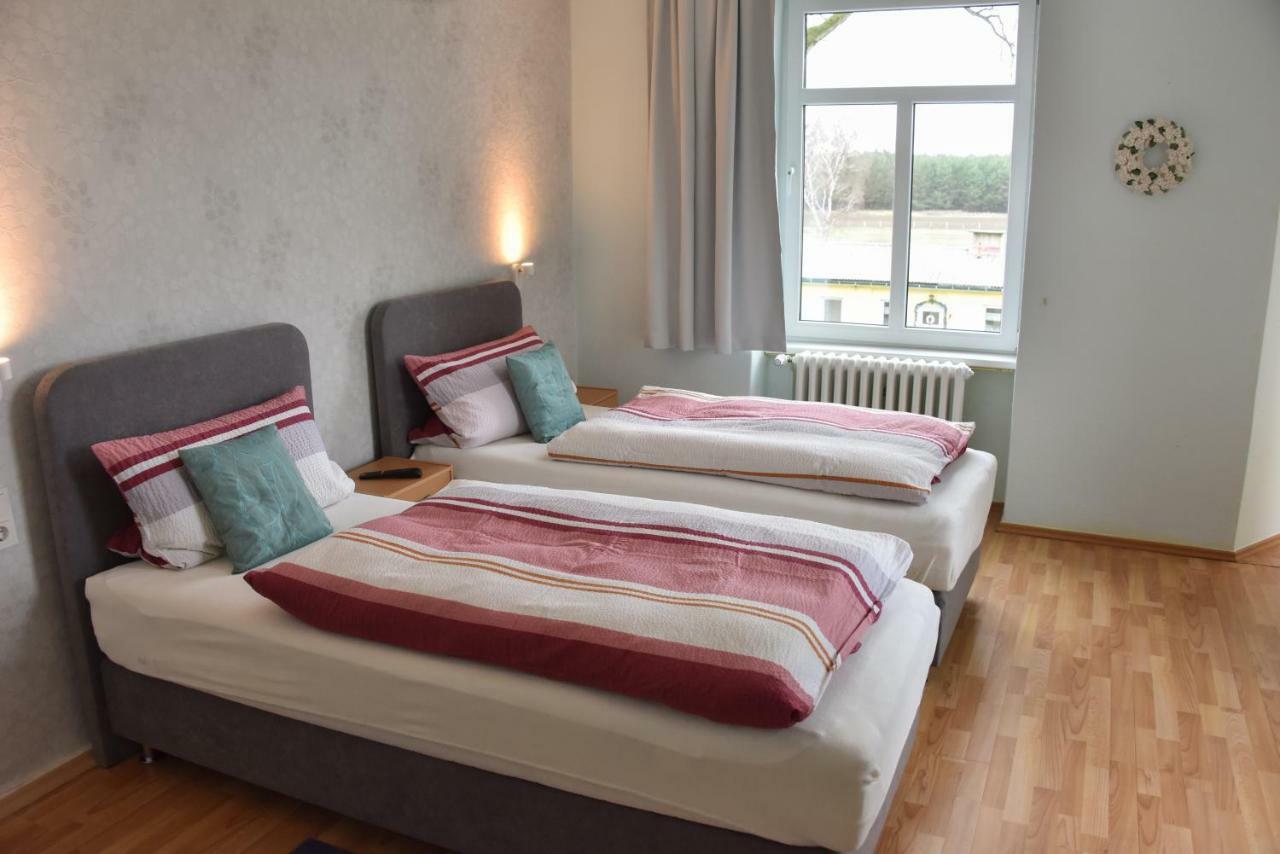 Gutshaus Darsikow Hotel Kültér fotó
